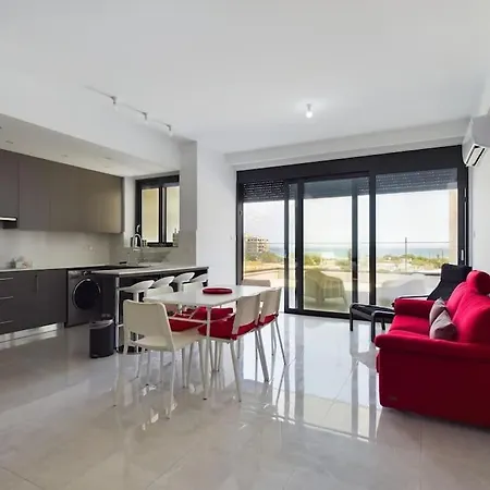 Apartmán Modern Only Steps From *
