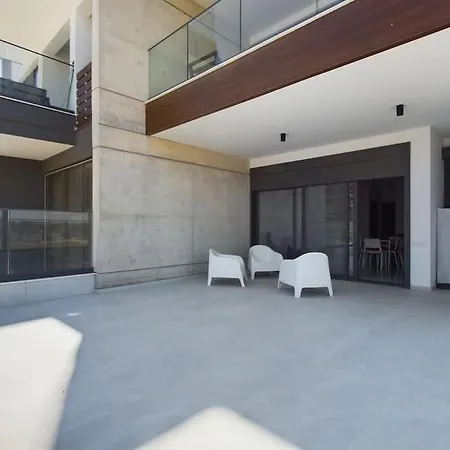 Lejlighed Modern Only Steps From Larnaca
